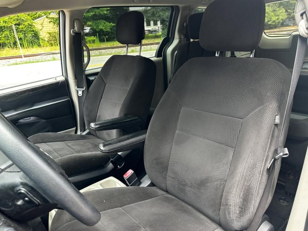 2012 Dodge Grand Caravan SE - Photo 11