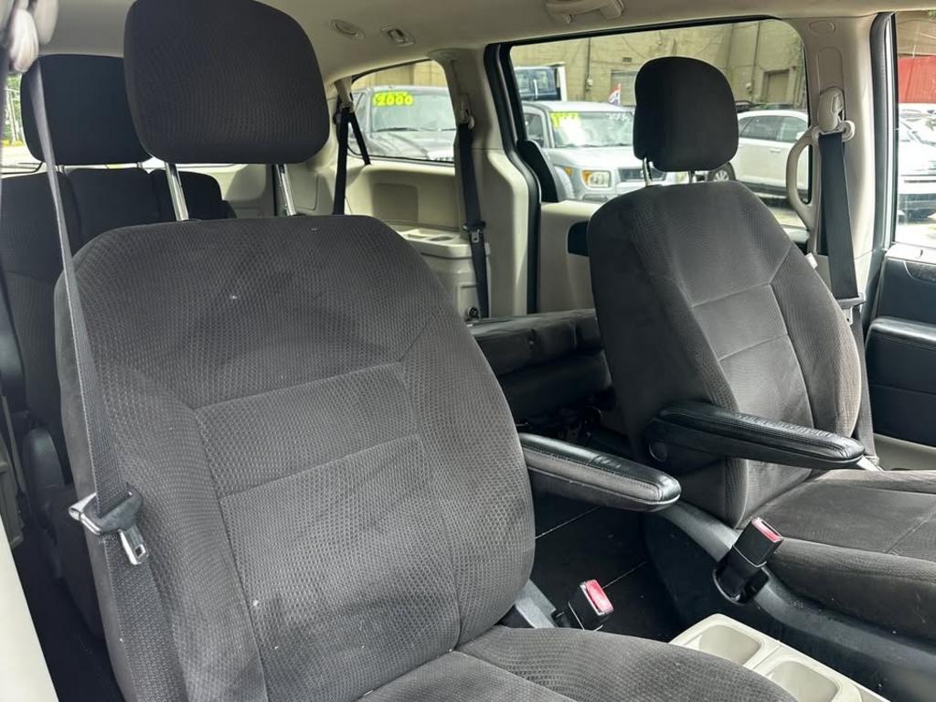 2012 Dodge Grand Caravan SE - Photo 12