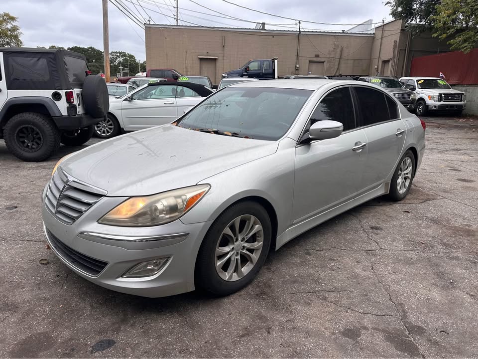 2013 Hyundai Genesis
